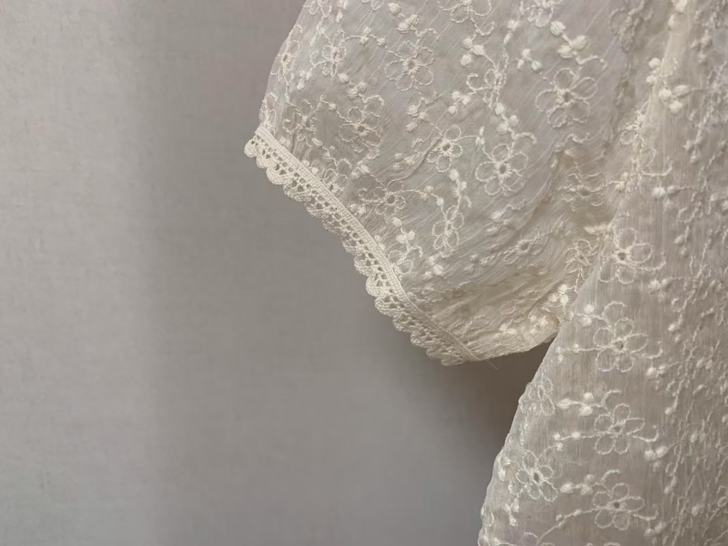 FORME東大門㊣直郵女裝新品25春夏真品熱賣襯衫蕾絲衫透明蕾絲FORME襯衫/蕾絲衫