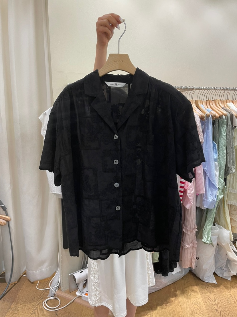 AUVERFIT東大門㊣代購女裝新品人氣熱賣職業襯衫蕾絲衫刺繡AUVERFIT襯衫/蕾絲衫圖色2
