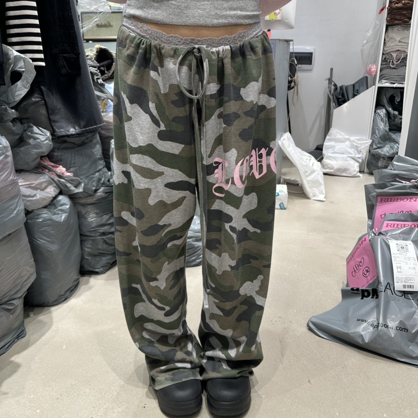 RIBBON韓國代購㊣女士新品25春夏休閑推薦時尚熱賣休閑褲迷彩RIBBON休閑褲圖色2