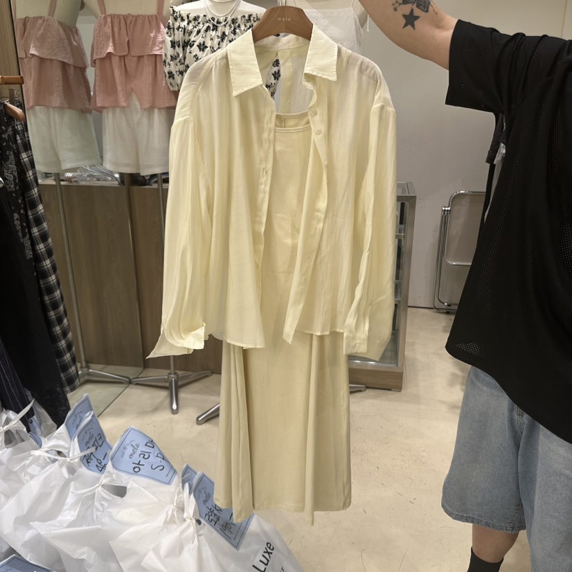 MELO韓國代購㊣女裝新品時尚真品人氣職業熱賣推薦休閑套裝MELO套裝圖色2
