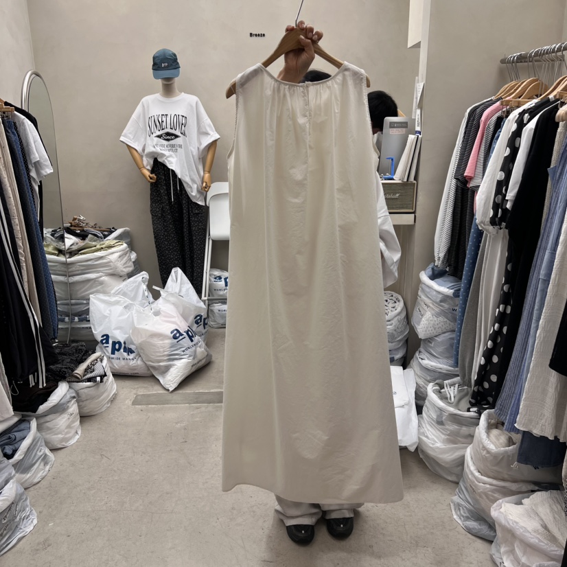 BREEZE韓國直郵㊣女士新品人氣時尚休閑熱賣25春夏職業連衣裙BREEZE連衣裙