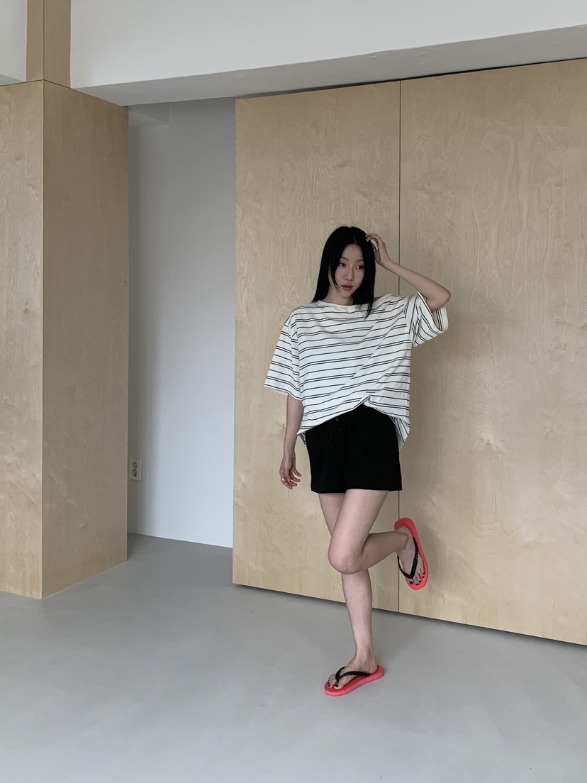 LOVE MOMENT韓國代購㊣女士新品職業休閑25春夏推薦熱賣短褲LOVE MOMENT短褲