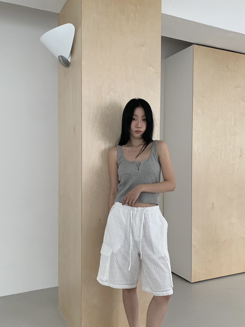 LOVE MOMENT韓國直郵㊣女裝新款推薦時尚真品熱賣短褲蕾絲LOVE MOMENT短褲