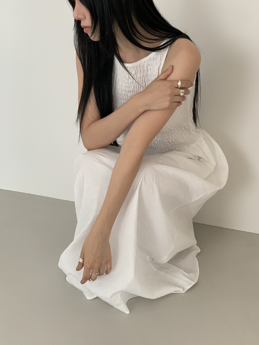 LOVE MOMENT東大門㊣直郵女裝新款推薦人氣25春夏連衣裙長款LOVE MOMENT連衣裙