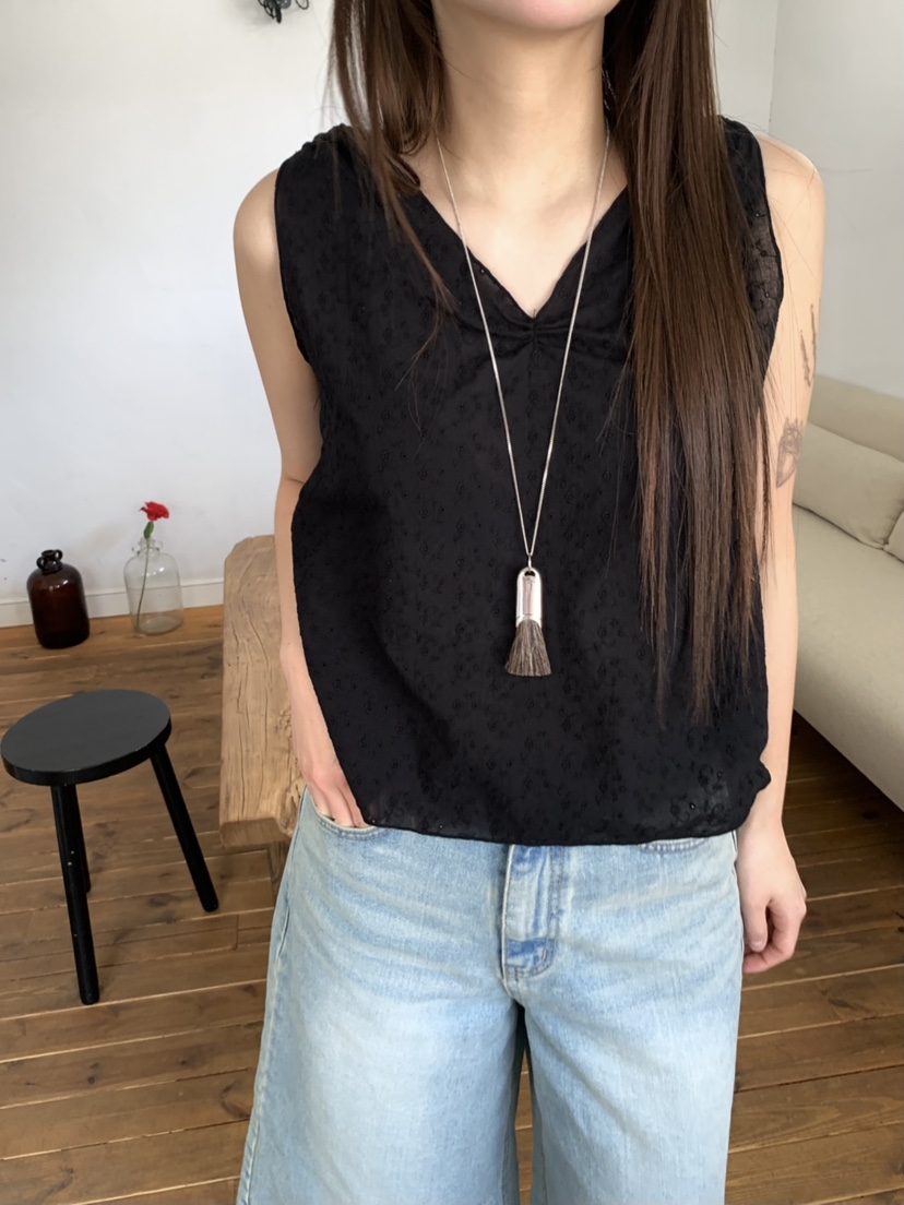 CEDARWOOD韓國直郵㊣女士新款職業推薦時尚吊帶背心刺繡花朵CEDARWOOD吊帶/背心圖色2
