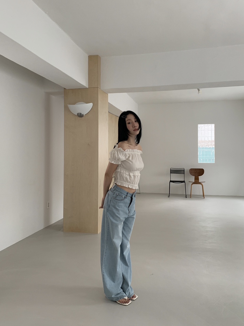 LOVE MOMENT韓國代購㊣女士新款休閑25春夏襯衫蕾絲衫荷葉邊LOVE MOMENT襯衫/蕾絲衫