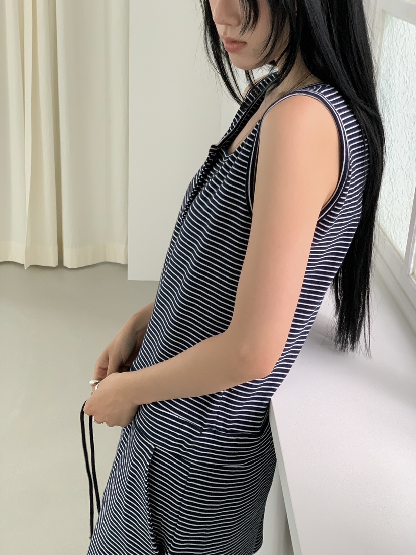 LOVE MOMENT東大門㊣實拍女士新款熱賣真品人氣休閑連體褲LOVE MOMENT連體褲