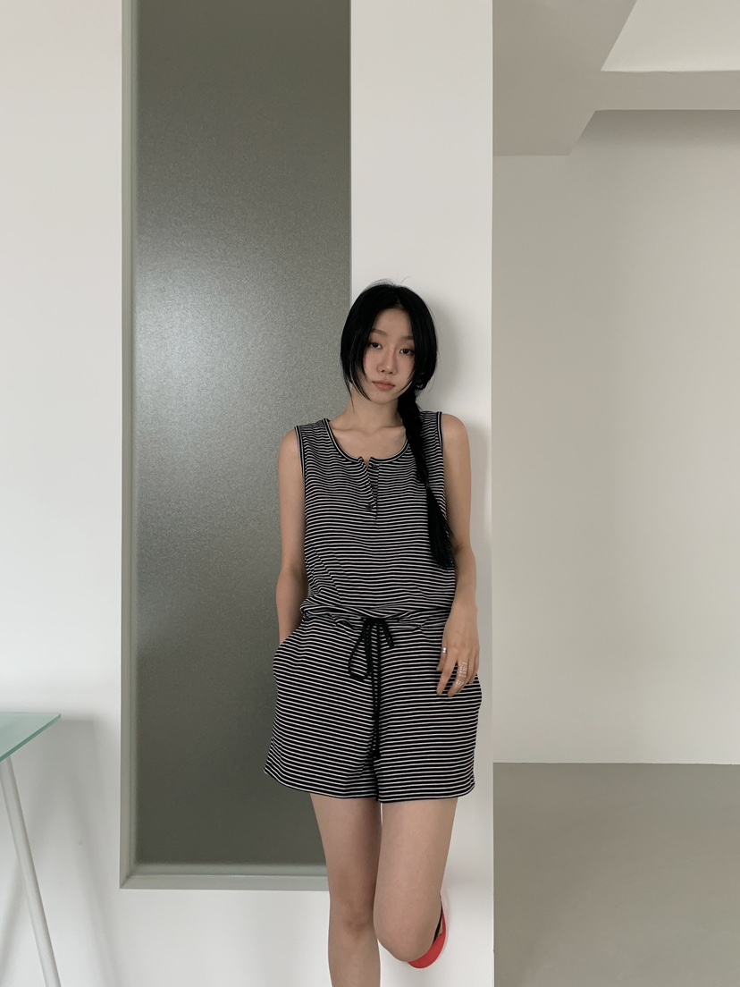 LOVE MOMENT東大門㊣實拍女士新款熱賣真品人氣休閑連體褲LOVE MOMENT連體褲