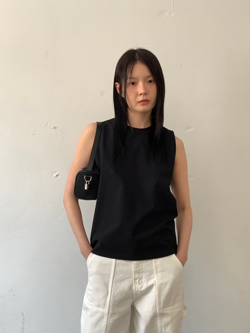 FAVE/FAVOURITE韓國代購㊣女裝新品真品時尚推薦人氣吊帶背心FAVOURITE吊帶/背心