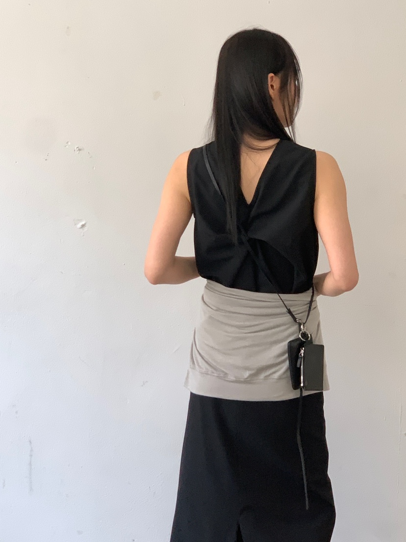 FAVE/FAVOURITE韓國代購㊣女裝新品真品時尚推薦人氣吊帶背心FAVOURITE吊帶/背心