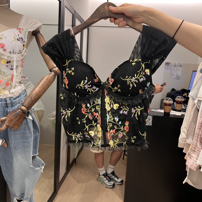 LOVE PULL東大門㊣直郵女裝新款真品休閑吊帶背心刺繡緊身LOVE PULL吊帶/背心圖色2