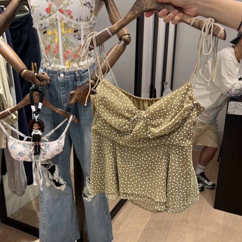 LOVE PULL韓國直郵㊣女裝新款時尚25春夏職業人氣吊帶背心LOVE PULL吊帶/背心圖色2