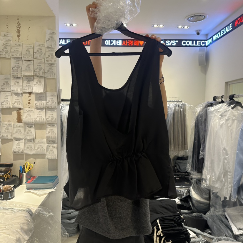 OUTFIT東大門㊣直郵女裝新品人氣25春夏職業時尚熱賣吊帶背心OUTFIT吊帶/背心
