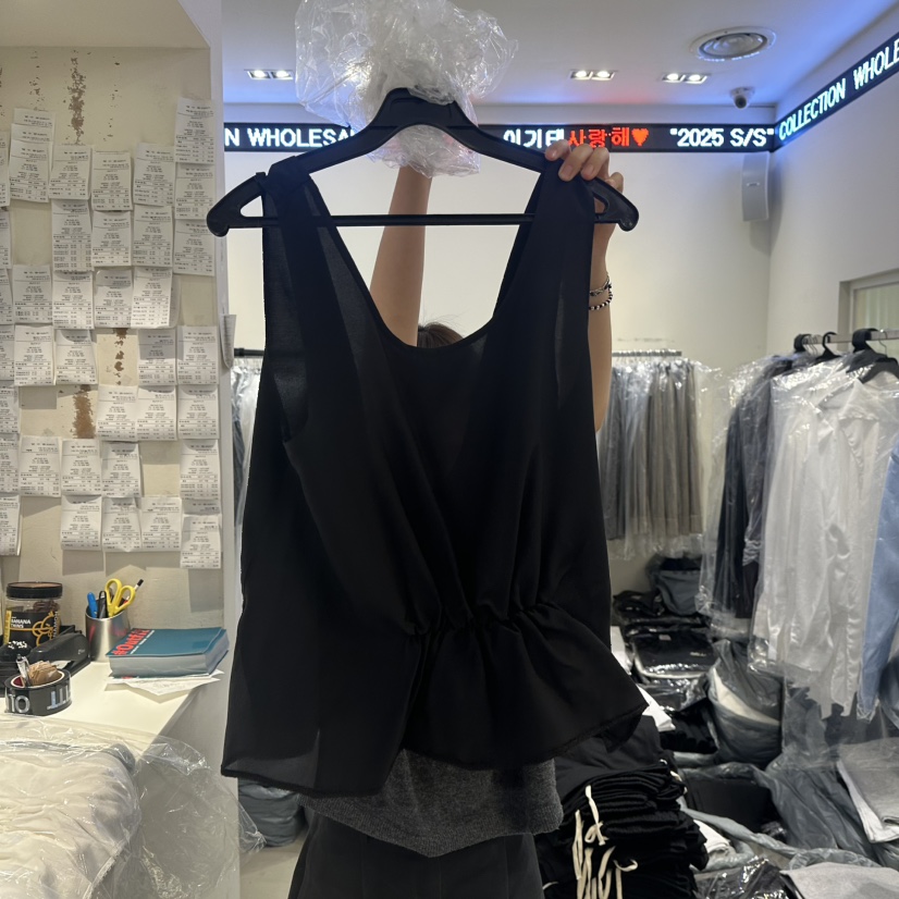 OUTFIT東大門㊣直郵女裝新品人氣25春夏職業時尚熱賣吊帶背心OUTFIT吊帶/背心圖色2
