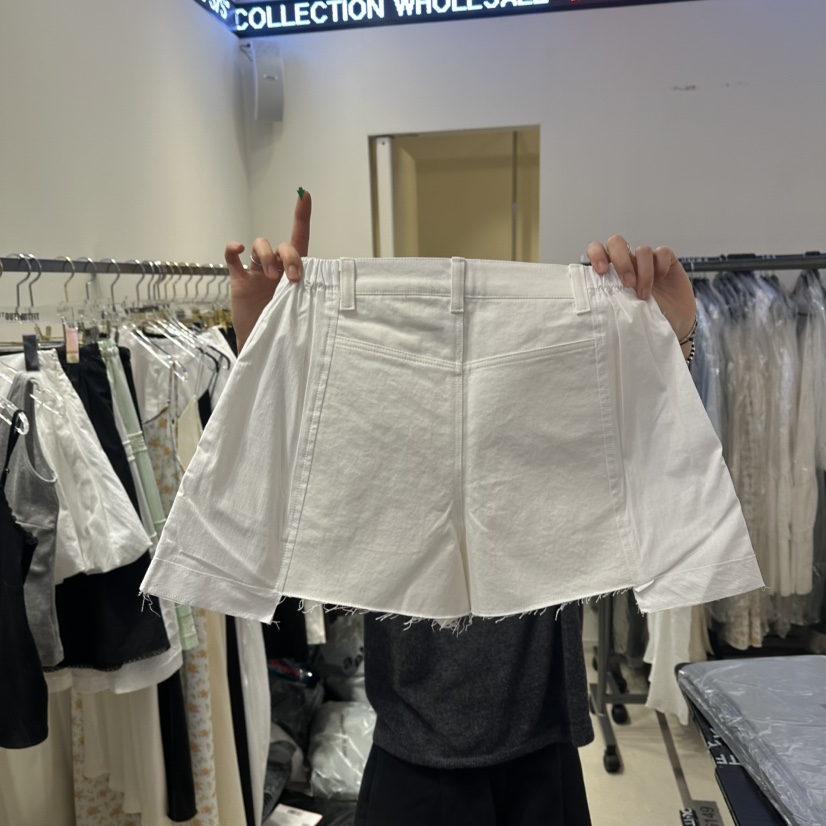 OUTFIT韓國代購㊣女裝新品時尚職業人氣熱賣真品休閑推薦短褲OUTFIT短褲