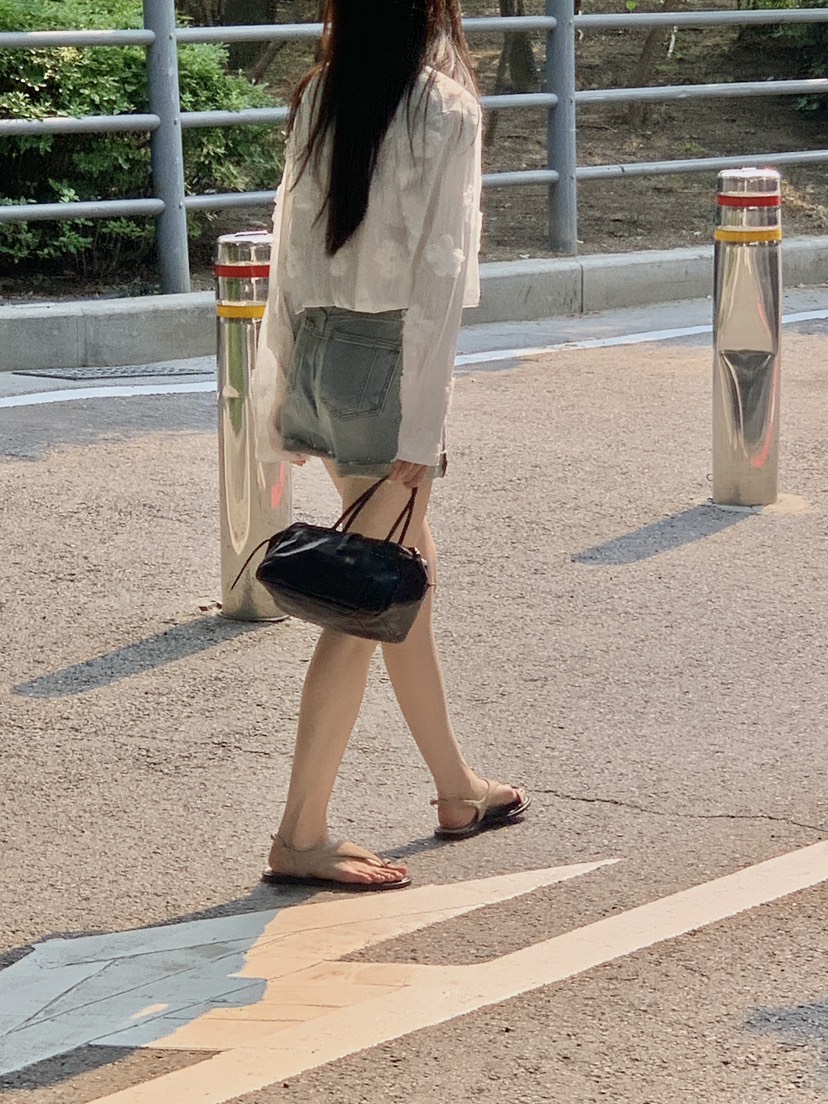 LOGARDEN韓國直郵㊣女裝新款真品25春夏職業襯衫蕾絲衫開衫LO GARDEN襯衫/蕾絲衫