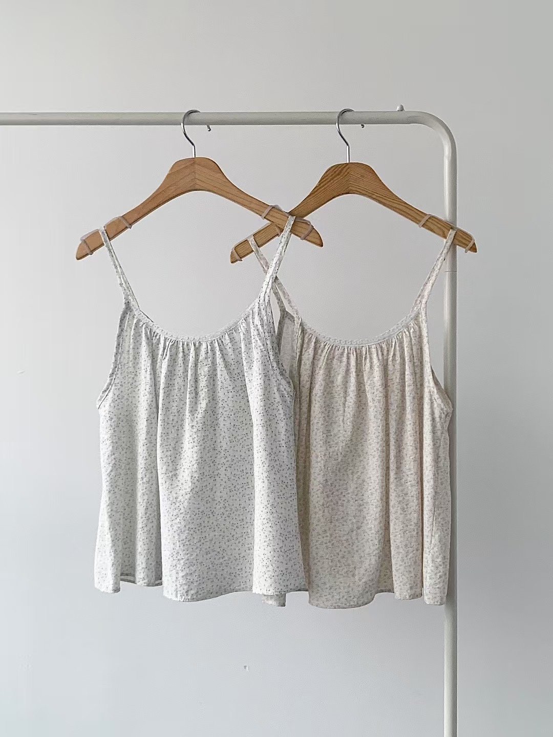 BRAND MARKET-브랜드마켓-T東大門㊣實拍女士新款推薦吊帶背心BRAND MARKET-OT吊帶/背心圖色2左二色