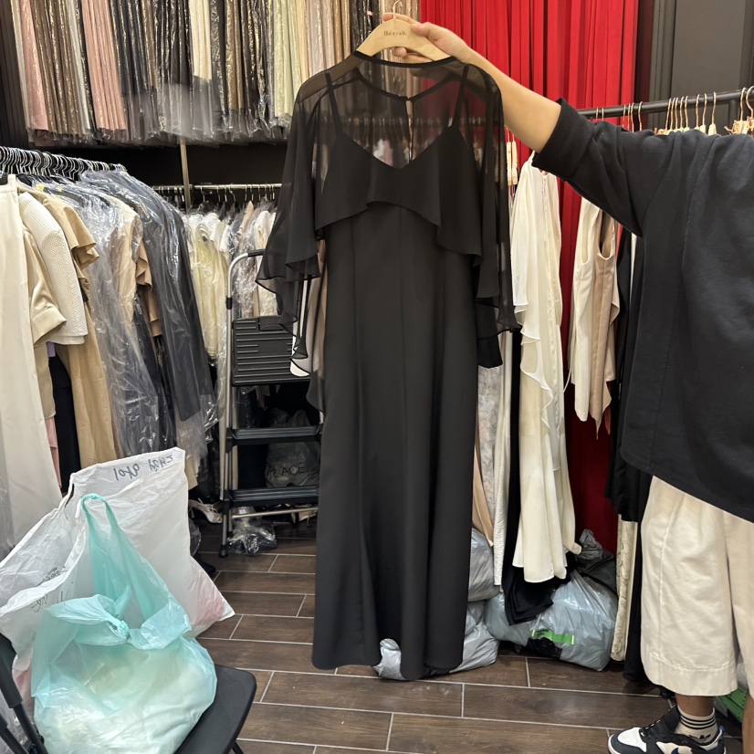 HERISH東大門㊣直郵女士新款真品推薦熱賣25春夏套裝兩件套披肩Herish套裝圖色2