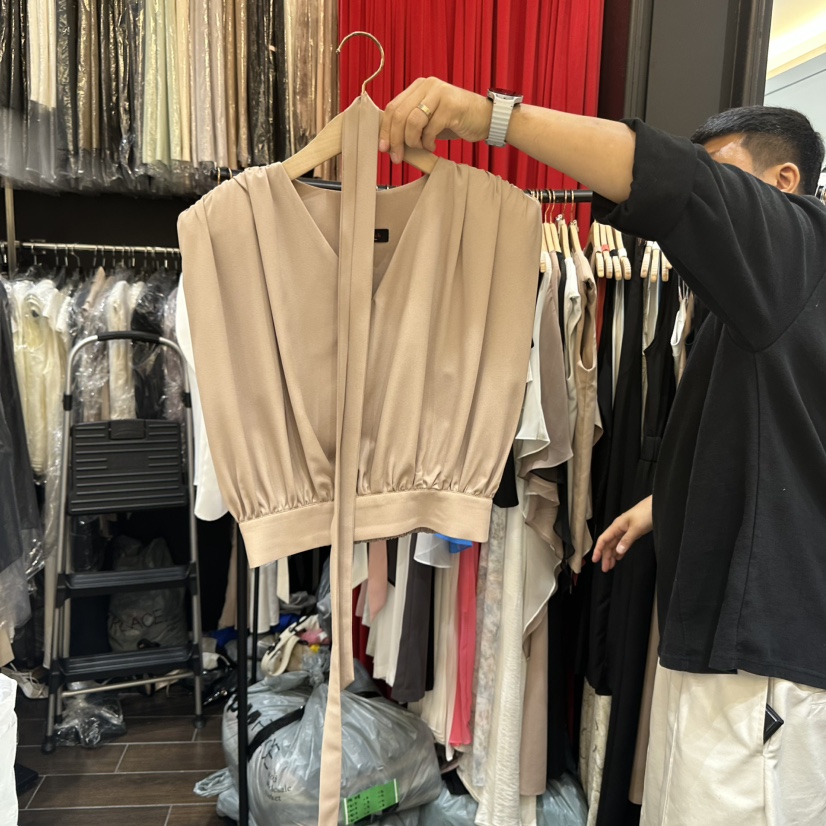 HERISH東大門㊣實拍女裝新款休閑時尚25春夏吊帶背心含圍巾Herish吊帶/背心圖色3