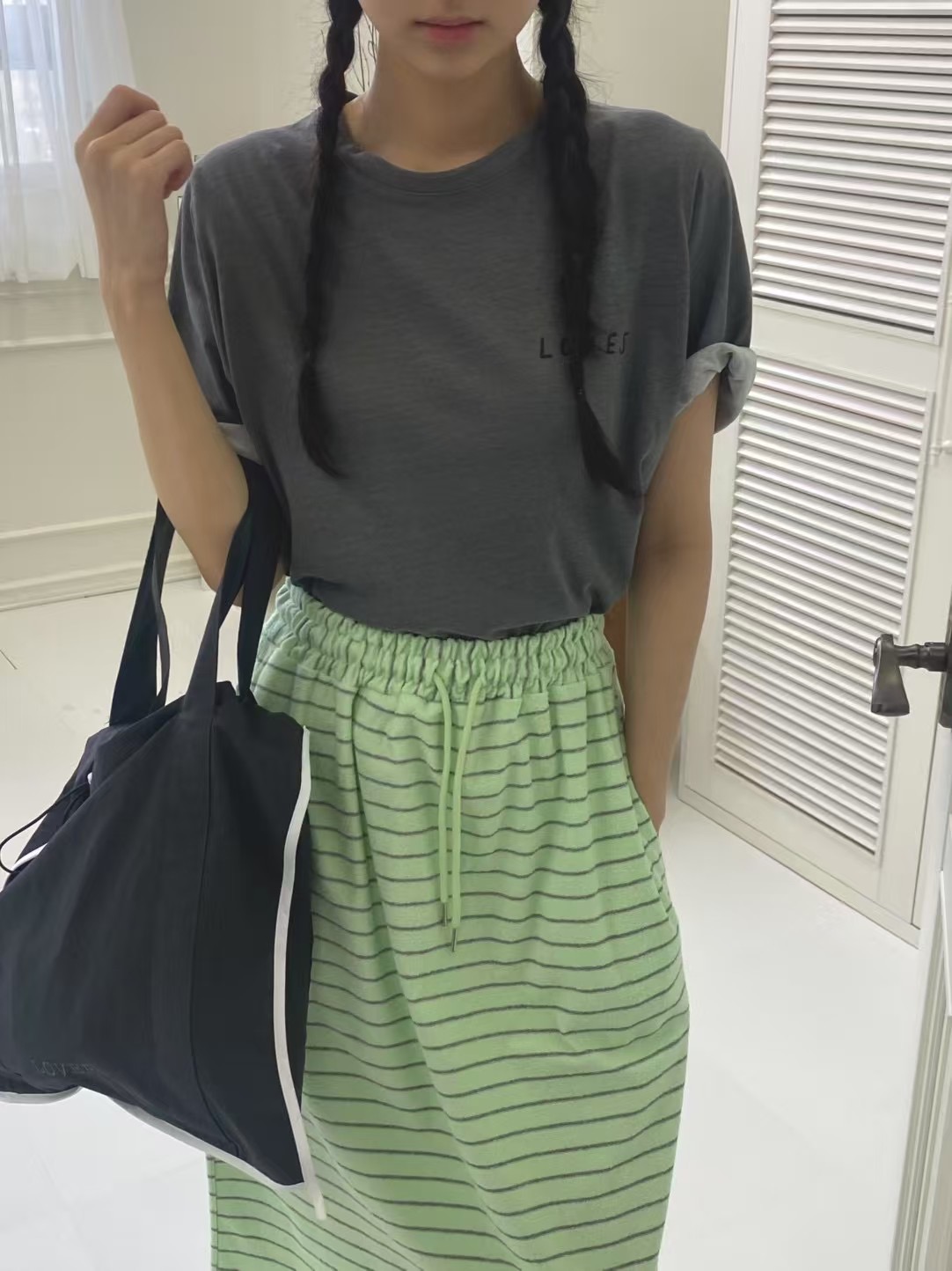 ONTHEMOOD東大門㊣實拍女士新款時尚熱賣推薦休閑人氣25春夏T恤RIPPLET恤