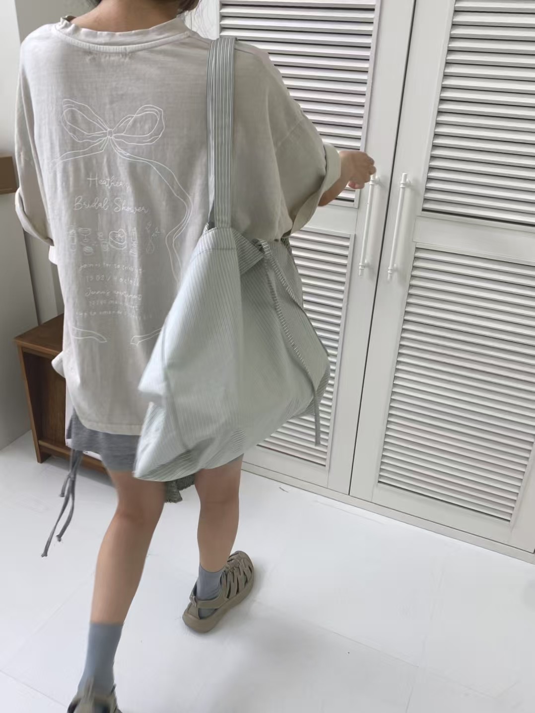 ONTHEMOOD東大門㊣代購女裝新品真品休閑職業人氣單肩斜跨包RIPPLE單肩/斜跨包圖色3