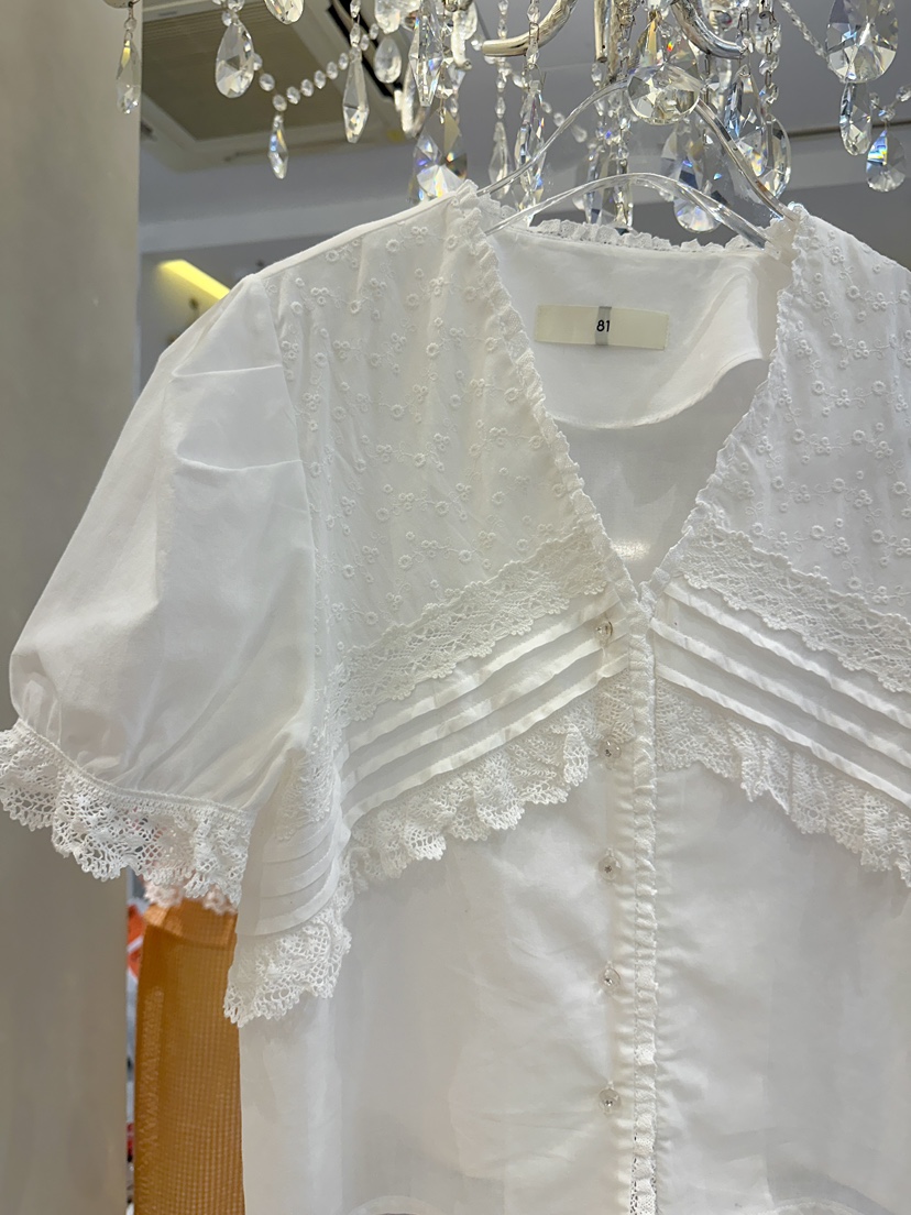 81 MARKET-L韓國直郵㊣女裝新品熱賣推薦人氣真品襯衫蕾絲衫81 MARKET-L襯衫/蕾絲衫
