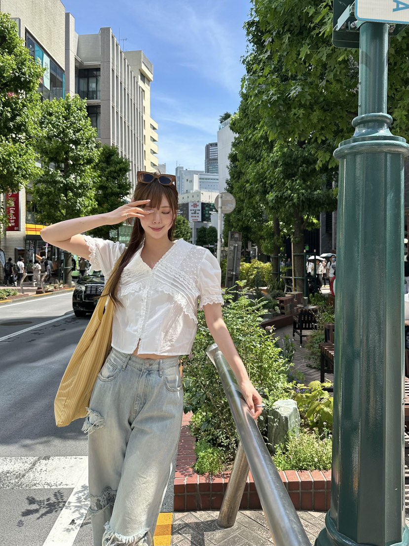 81 MARKET-L韓國直郵㊣女裝新品熱賣推薦人氣真品襯衫蕾絲衫81 MARKET-L襯衫/蕾絲衫