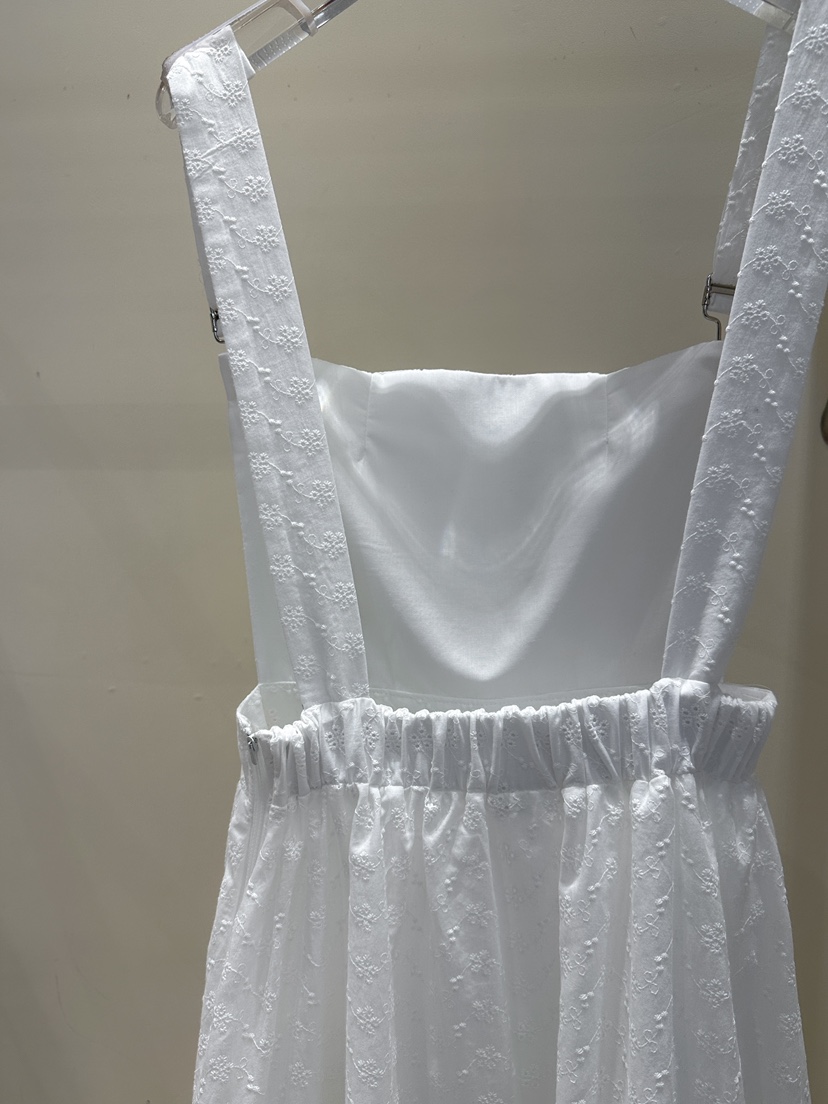 81 MARKET-L東大門㊣實拍女士新品熱賣時尚25春夏真品連衣裙81 MARKET-L連衣裙