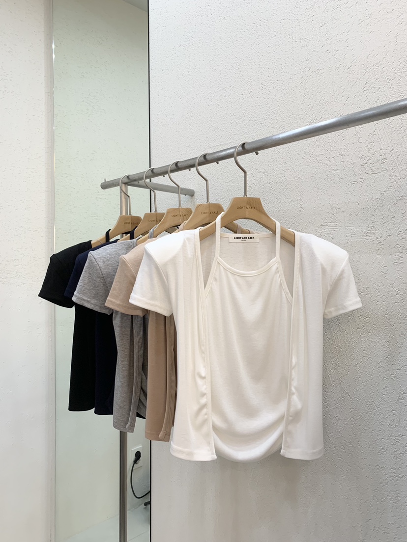 LIGHT AND SALT東大門㊣代購女裝新品25春夏T恤掛脖開衫奶油色假兩件LIGHT AND SALTT恤