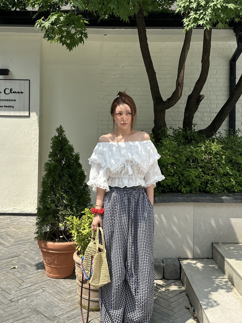 81 MARKET-L韓國代購㊣女裝新款推薦熱賣人氣時尚襯衫蕾絲衫81 MARKET-L襯衫/蕾絲衫
