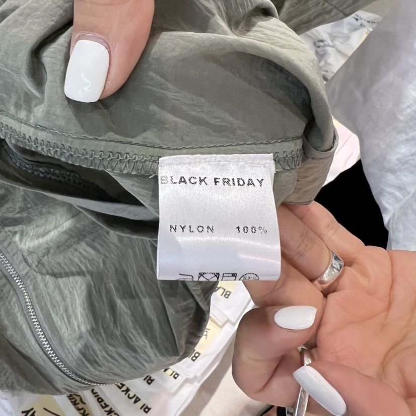 BLACKFRIDAY東大門㊣直郵女士新款推薦真品熱賣25春夏時尚馬甲BLACK FRIDAY馬甲