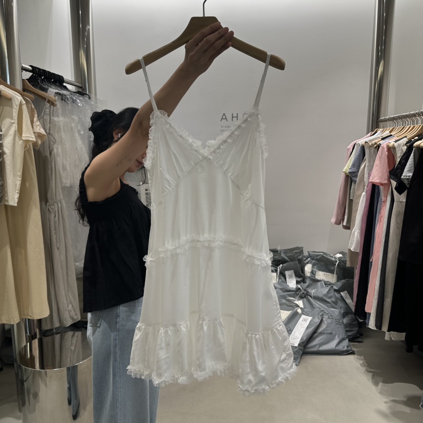 AHOY韓國直郵㊣女裝新款真品職業休閑推薦人氣時尚連衣裙蕾絲AHOY連衣裙圖色2