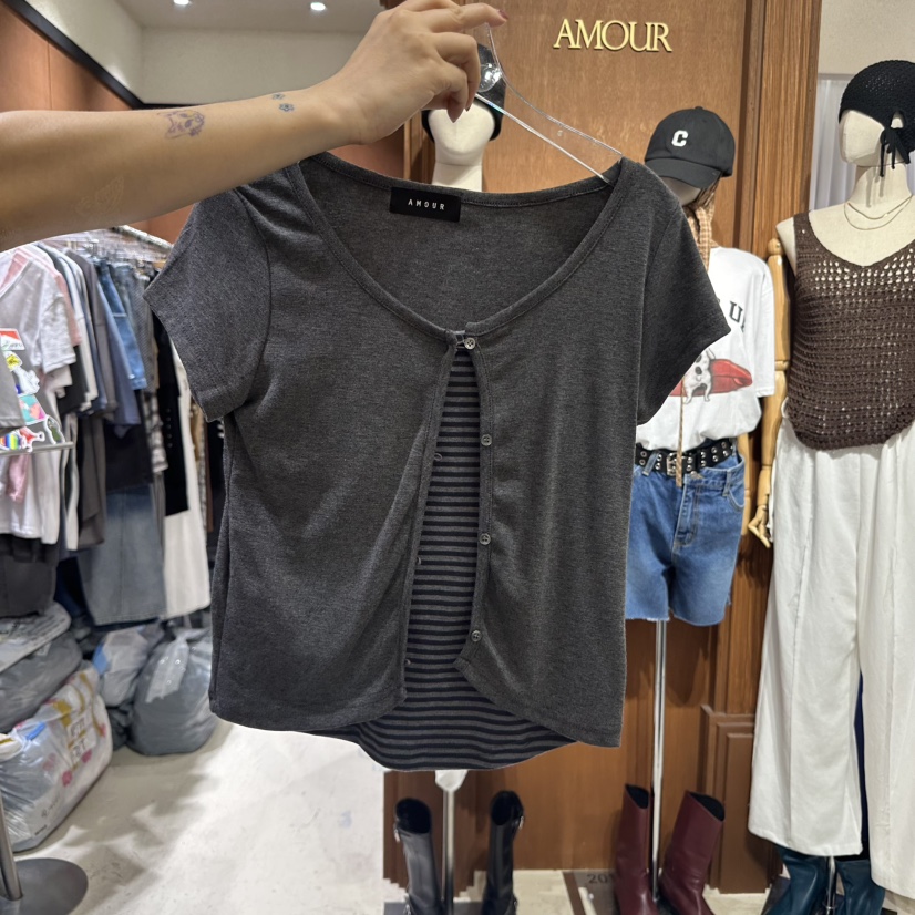 AMOUR東大門㊣實拍女裝新品熱賣真品人氣職業T恤假兩件套裝AMOURT恤圖色2
