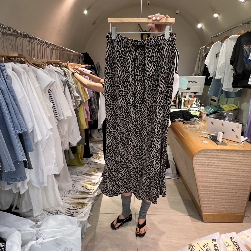 BLACKFRIDAY韓國直郵㊣女裝新品25春夏真品熱賣推薦人氣長裙BLACK FRIDAY長裙圖色2