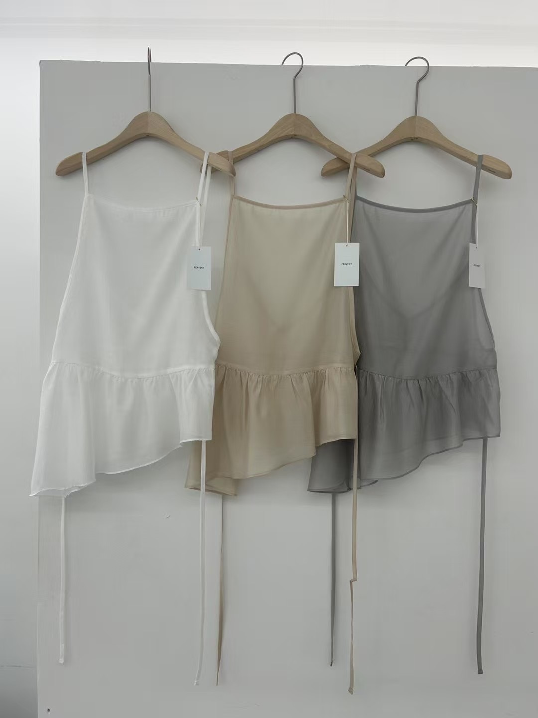 FERVENT東大門㊣代購女裝新品時尚推薦職業人氣25春夏吊帶背心FERVENT吊帶/背心圖色3左三色