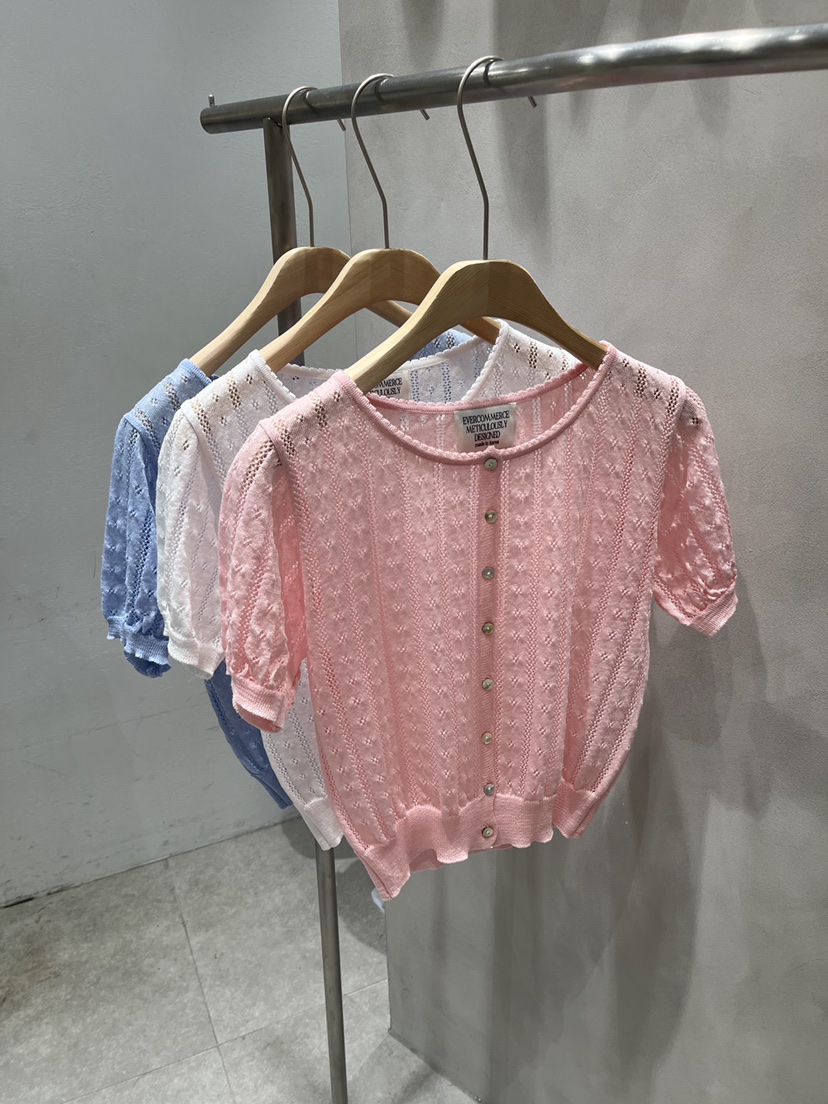 EVERCOMMERCE METICULOUSLY DESIGNED東大門㊣實拍女士新品職業針織衫花朵開衫EVERCOMMERCE METICULOUSLY DESIGNED針織衫