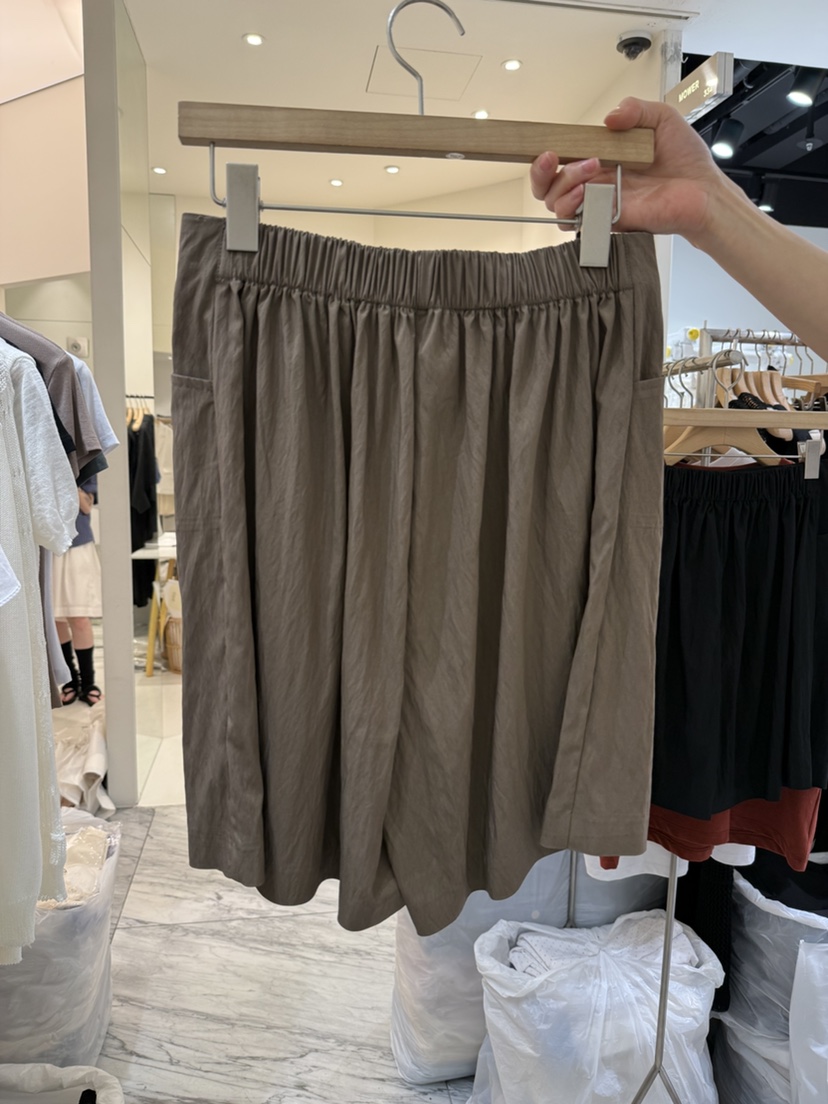 YIKHO STYLE東大門㊣代購女裝新款真品推薦熱賣休閑時尚短褲YIKHO STYLE短褲