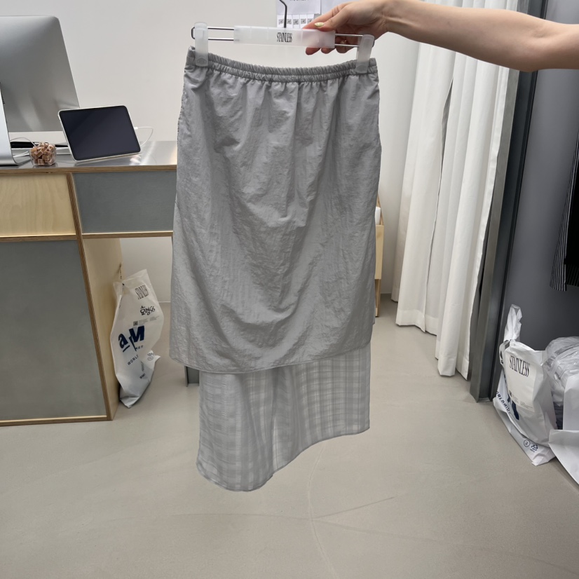 STAINLESS東大門㊣直郵女裝新品25春夏半身裙中短裙透視雙層STAINLESS半身裙/中短裙圖色2