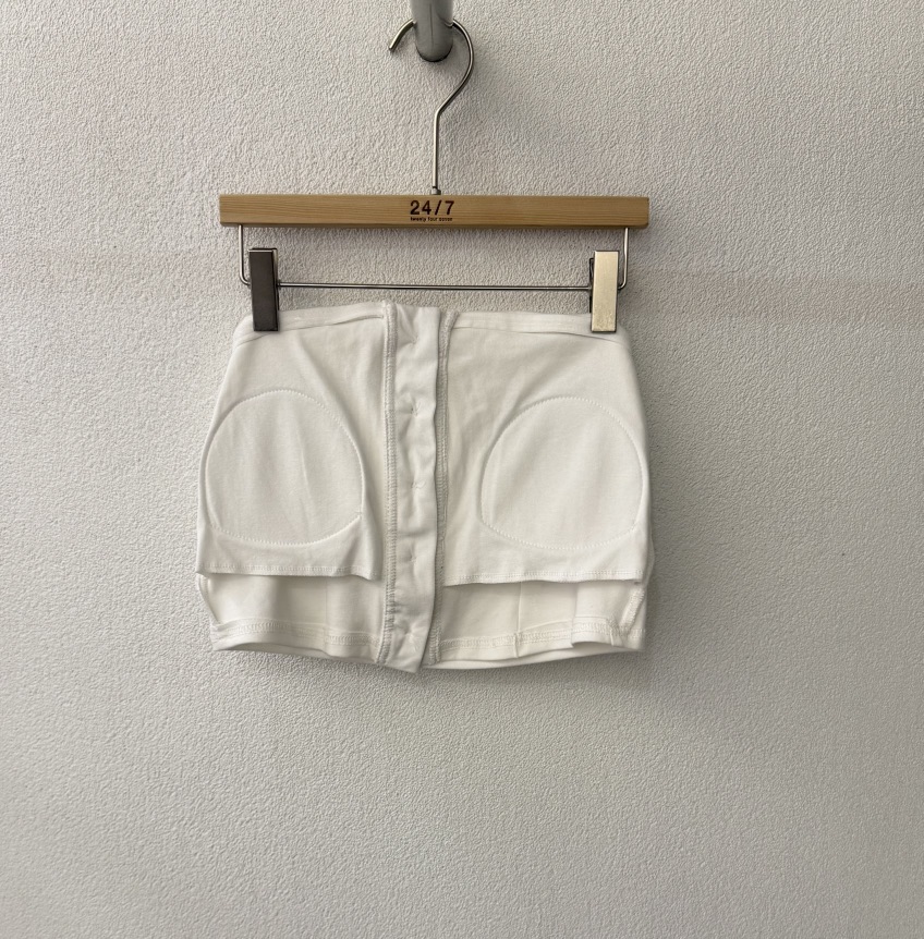 TWENTY FOUR SEVEN24-7韓國直郵㊣女裝新品人氣吊帶背心紐扣背心TEWNTY FOUR SEVEN24-7吊帶/背心