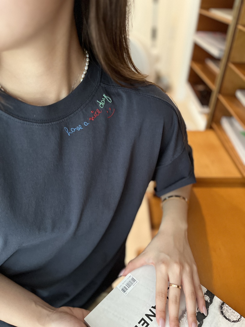 AT NOTE東大門㊣直郵女裝新款推薦時尚職業熱賣人氣T恤刺繡AT NOTET恤