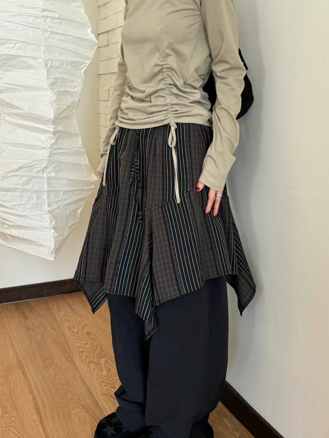 FAVOURED東大門㊣代購女裝新款職業休閑人氣25春夏推薦短裙FAVOURED短裙