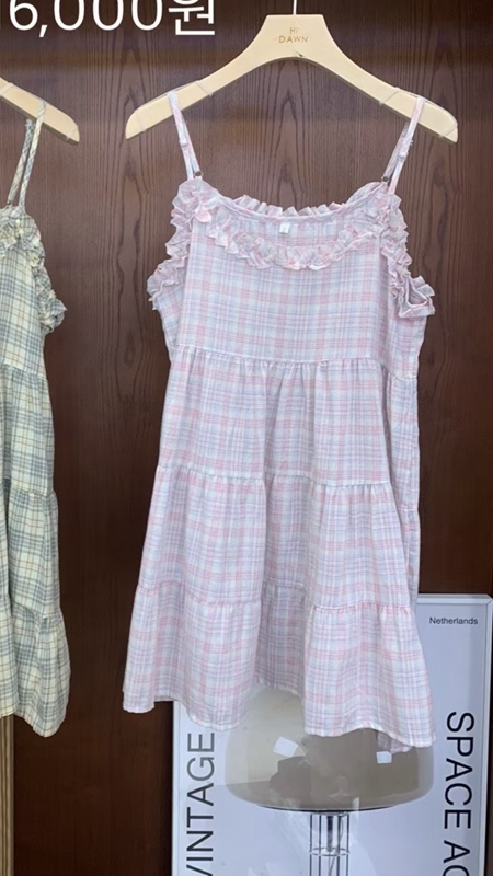 ATTIC東大門㊣直郵女裝新品真品25春夏職業連衣裙荷葉邊格紋ATTIC連衣裙圖色2