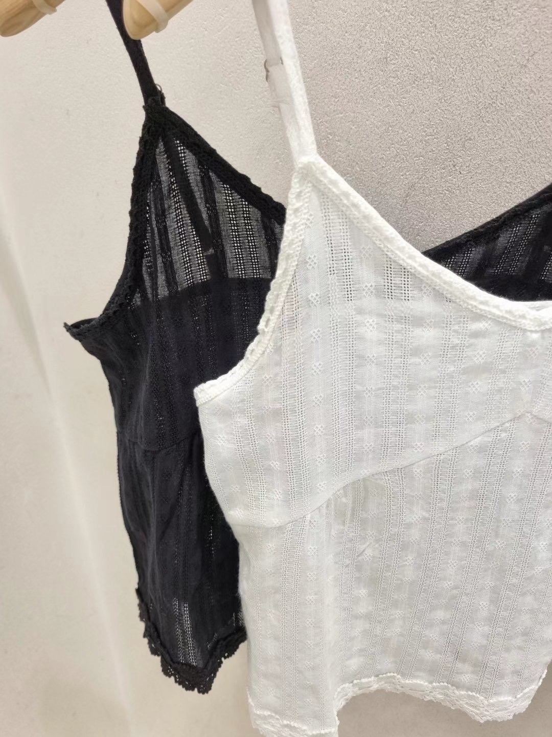 HERME東大門㊣直郵女裝新品真品人氣休閑時尚職業熱賣吊帶背心HERME吊帶/背心