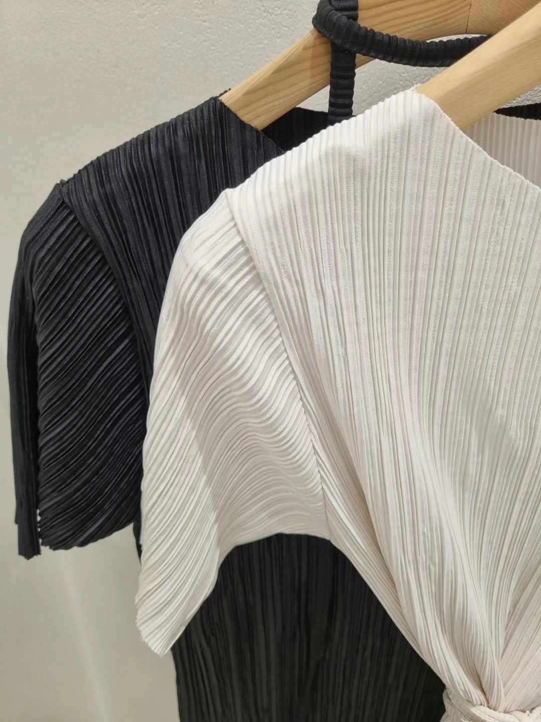 HERME韓國代購㊣女裝新品時尚真品休閑襯衫蕾絲衫含腰繩褶皺HERME襯衫/蕾絲衫