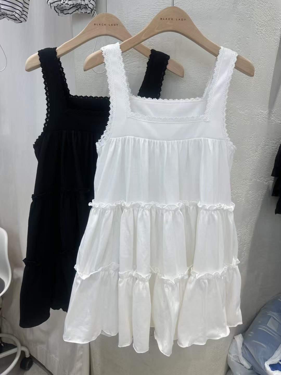 BLACK LADY東大門㊣實拍女裝新款人氣真品25春夏休閑連衣裙BLACK LADY連衣裙