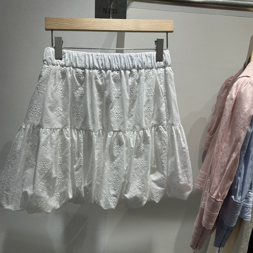 ROOM K-P韓國代購㊣女裝新款熱賣25春夏休閑真品短裙刺繡ROOM K短裙
