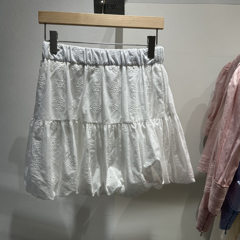ROOM K-P韓國代購㊣女裝新款熱賣25春夏休閑真品短裙刺繡ROOM K短裙