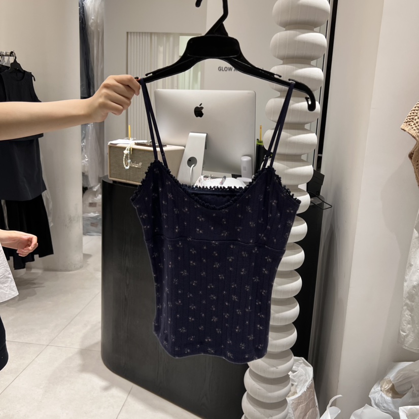 GLOW AND NYMPH東大門㊣直郵女裝新品人氣真品時尚吊帶背心GLOW AND NYMPH吊帶/背心圖色2
