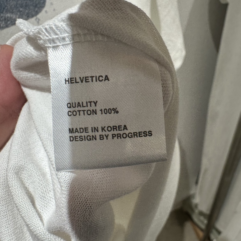 HELVETICA東大門㊣實拍女裝新品真品推薦時尚人氣職業熱賣T恤HELVETICAT恤