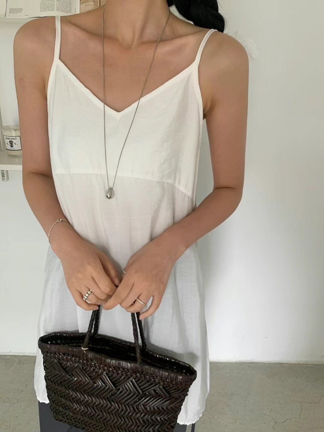 FLAT WHITE韓國直郵㊣女士新款熱賣人氣職業25春夏吊帶背心FLAT WHITE吊帶/背心